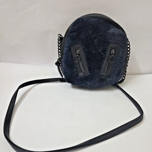 Unique Madden Girl Navy Fur And Black Crossbody Round Purse 2 Front Zippers